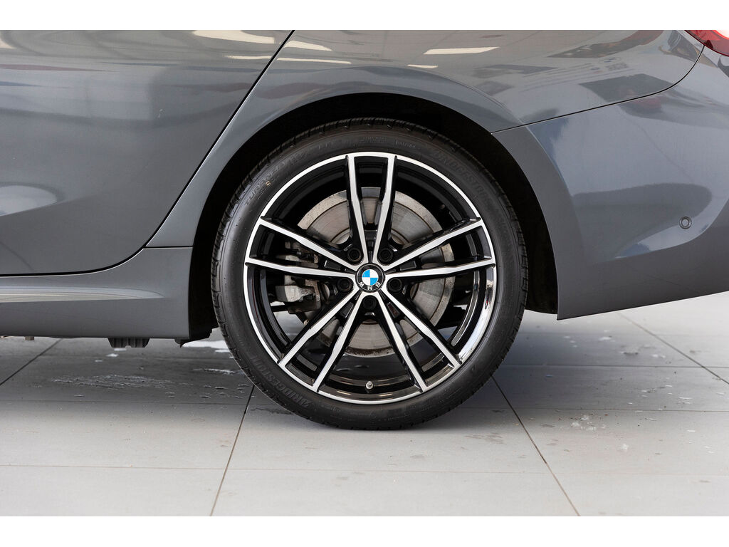 2021 BMW 330e xDrive, Vancouver, Cash