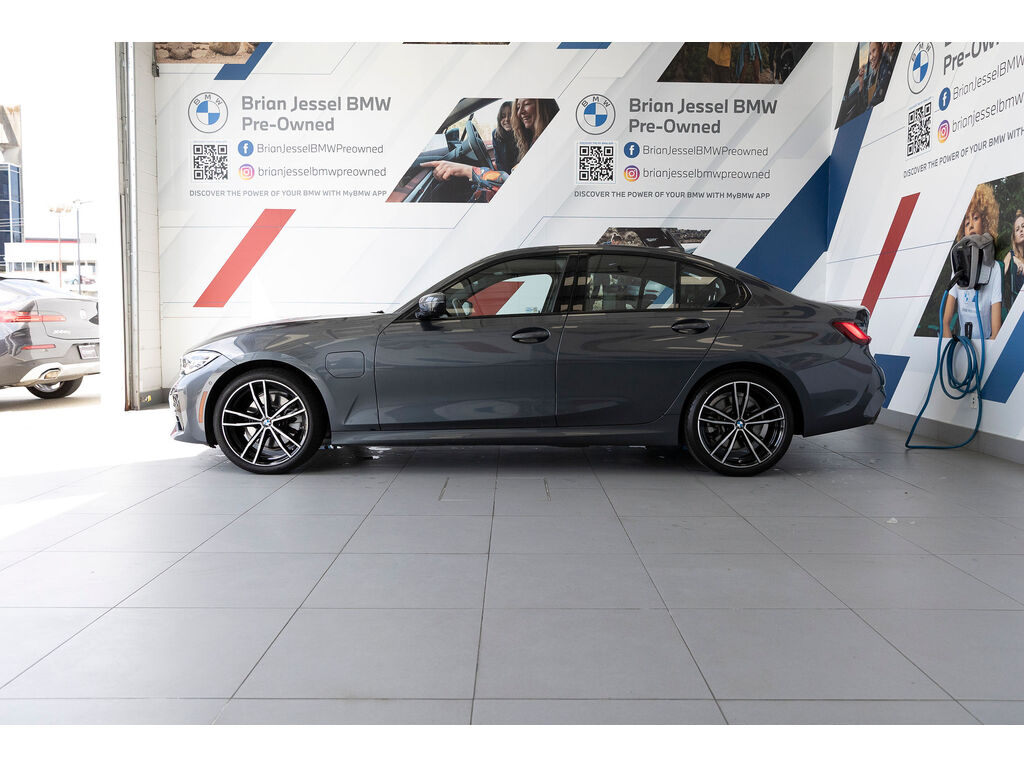 2021 BMW 330e xDrive, Vancouver, Cash