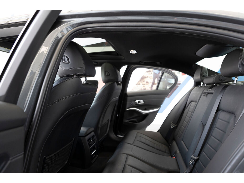 2021 BMW 330e xDrive, Vancouver, Cash