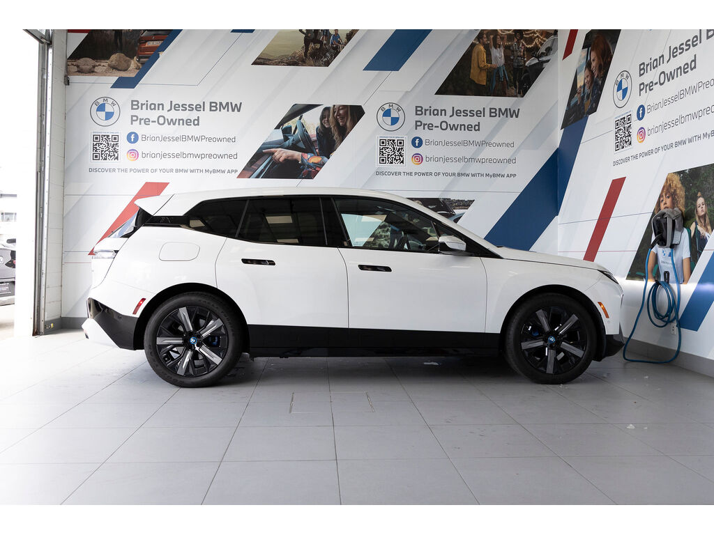 2024 BMW iX xDrive50, Vancouver, Cash