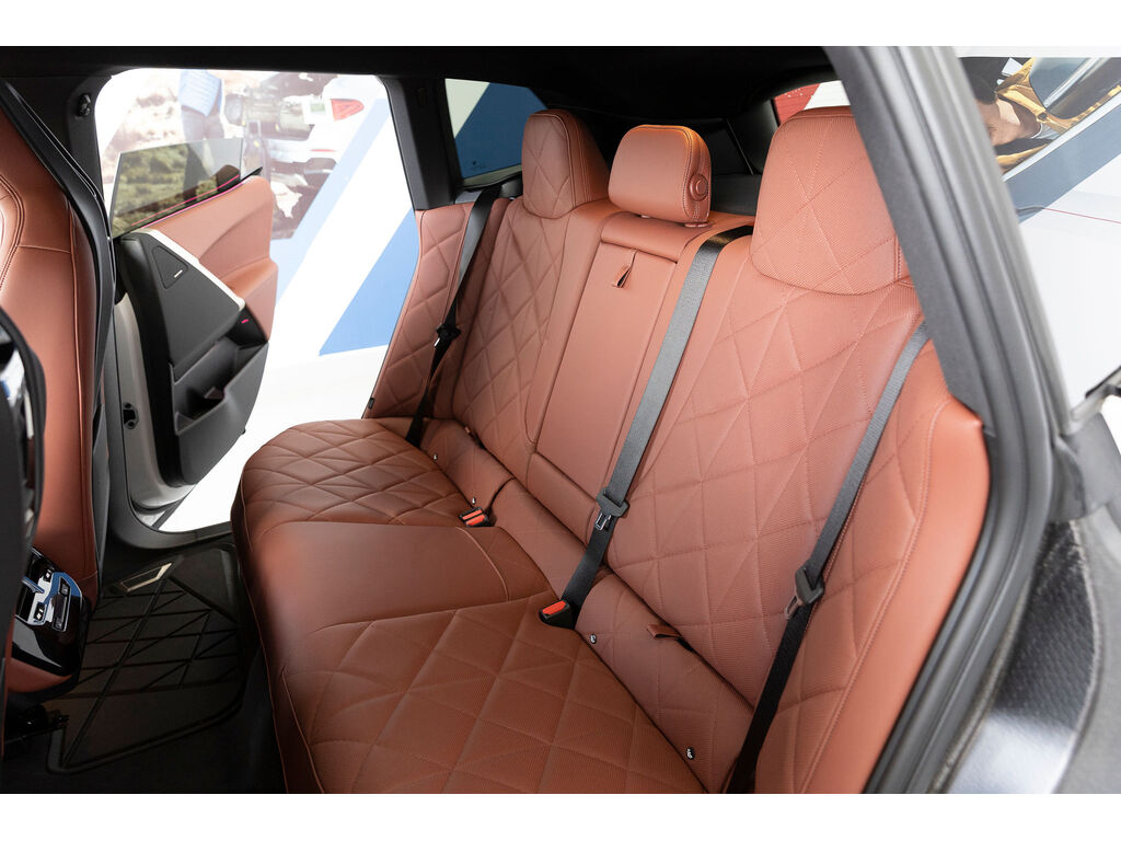 2024 BMW iX xDrive50, Vancouver, Cash