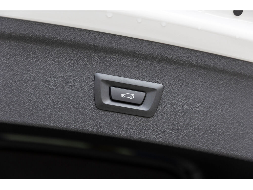 2024 BMW iX xDrive50, Vancouver, Cash