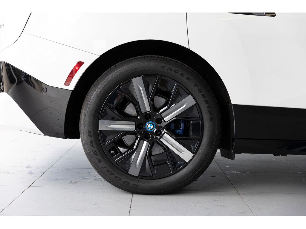 2024 BMW iX xDrive50, Vancouver, Cash