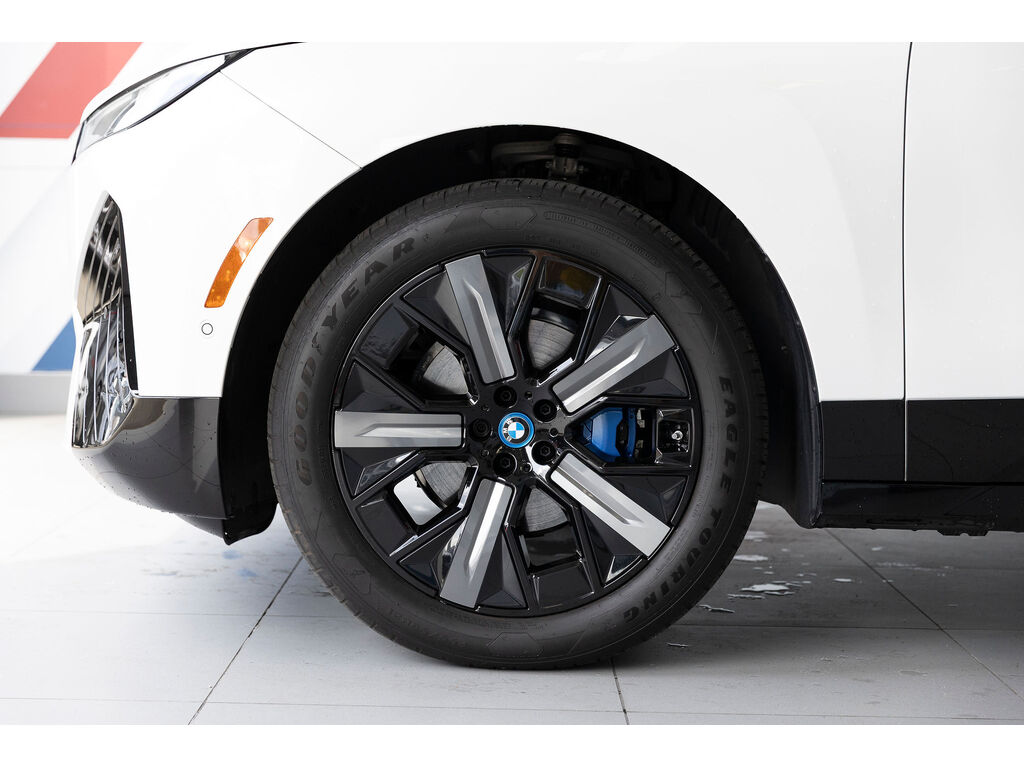 2024 BMW iX xDrive50, Vancouver, Cash