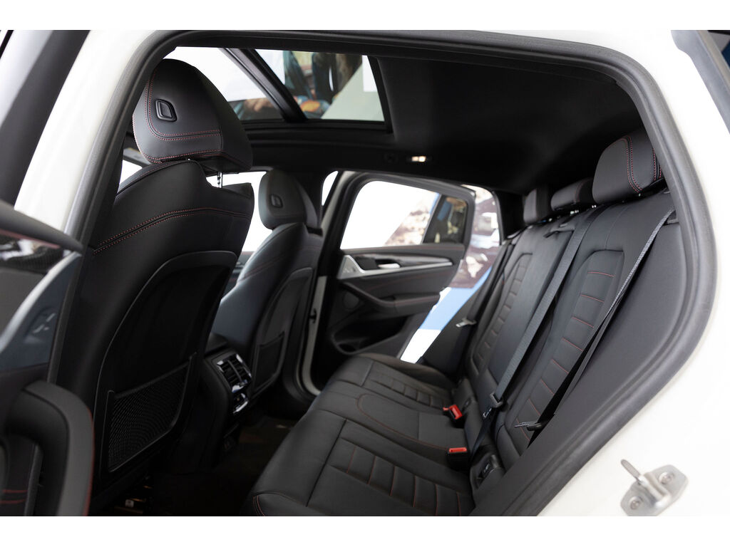 2023 BMW X4 M40i, 温哥华, 全款车