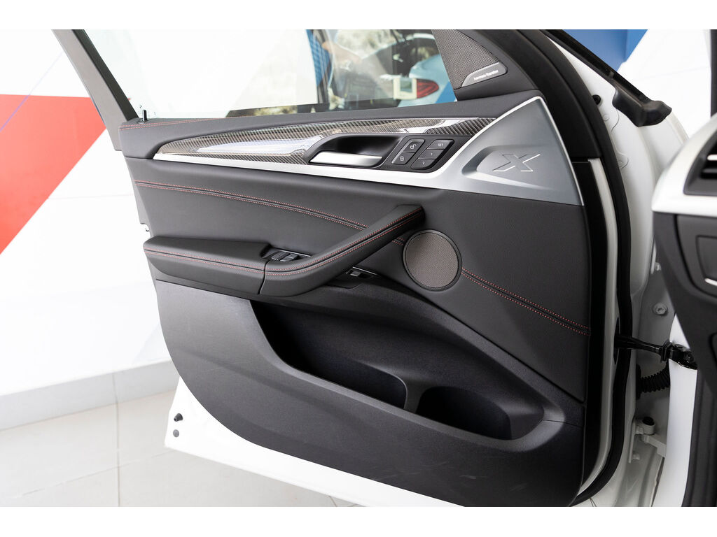 2023 BMW X4 M40i, 温哥华, 全款车