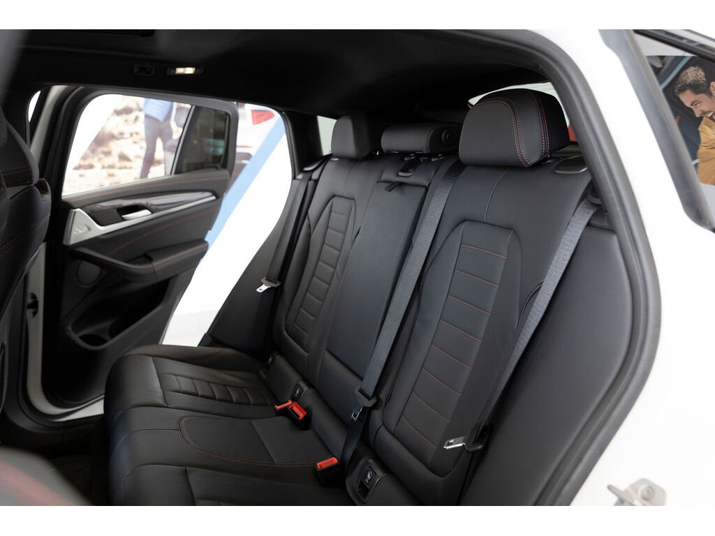 2023 BMW X4 M40i, 温哥华, 全款车