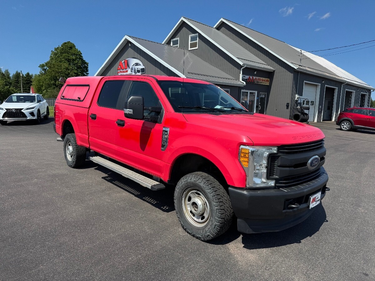 2017 Ford F-250 SUPER DUTY XL 4WD CREW CAB $136 Weekly tax in 