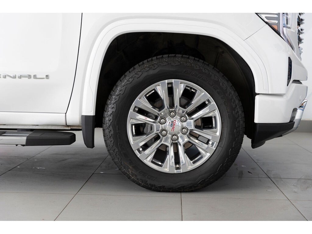 2025 GMC Sierra 1500 Denali, Vancouver, Cash