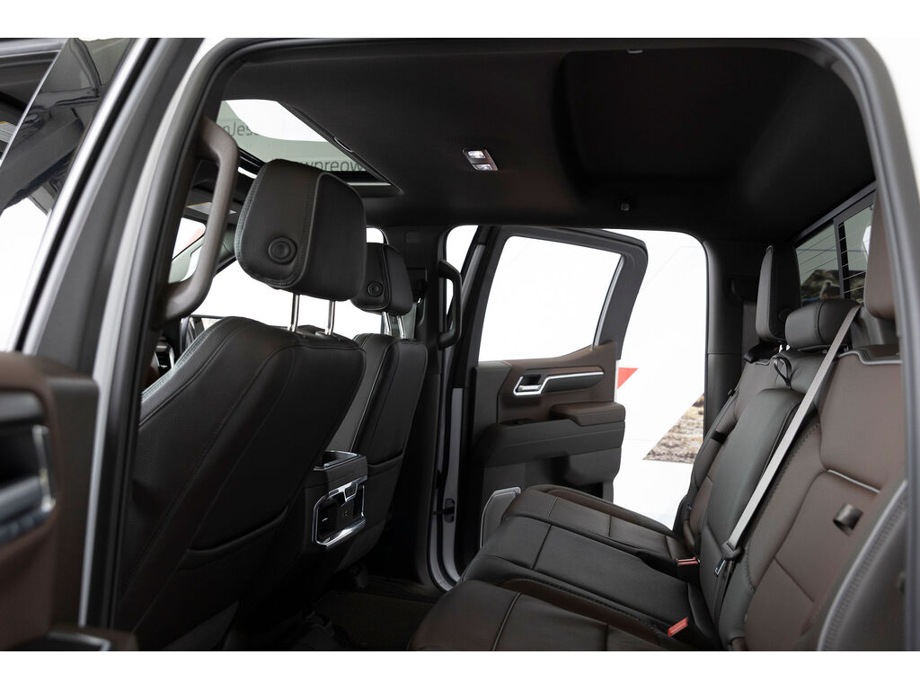 2025 GMC Sierra 1500 Denali, Vancouver, Cash