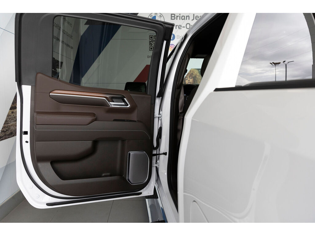 2025 GMC Sierra 1500 Denali, Vancouver, Cash
