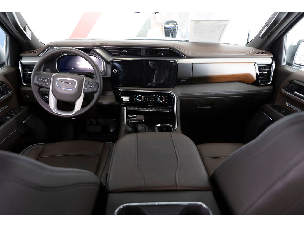 2025 GMC Sierra 1500 Denali, Vancouver, Cash