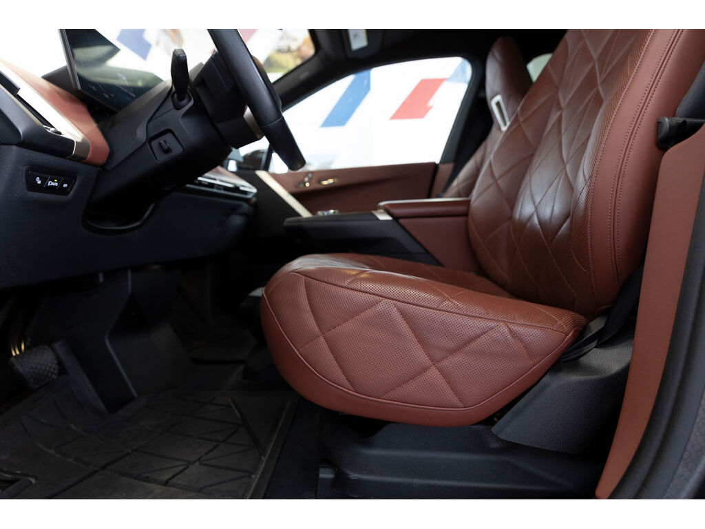 2023 BMW iX xDrive50, Vancouver, Cash