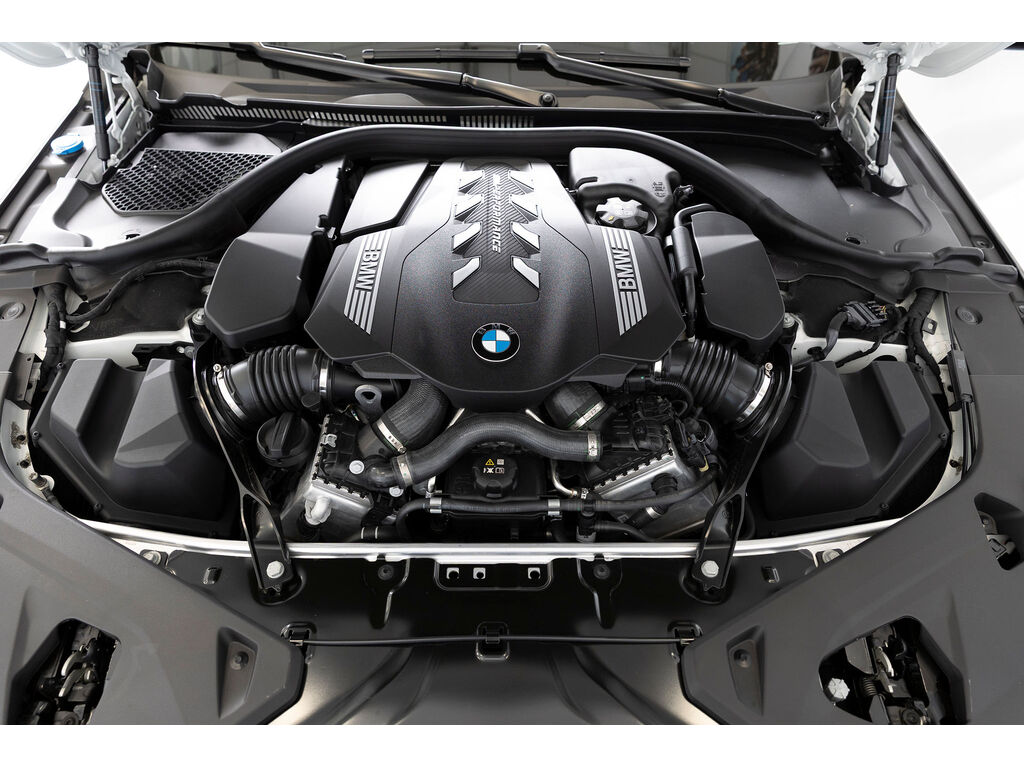 2024 BMW M850i xDrive, Vancouver, Cash