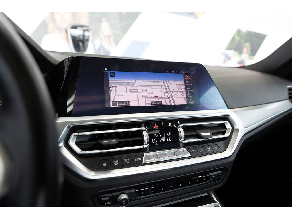 2021 BMW 330i xDrive, Vancouver, Cash