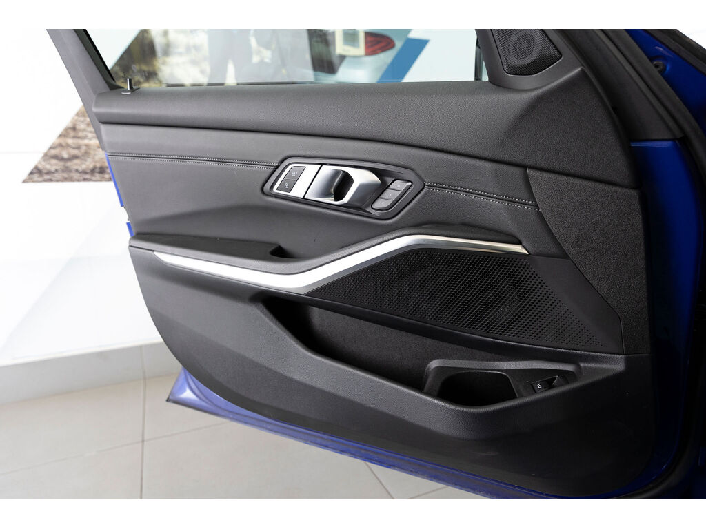 2021 BMW 330i xDrive, Vancouver, Cash