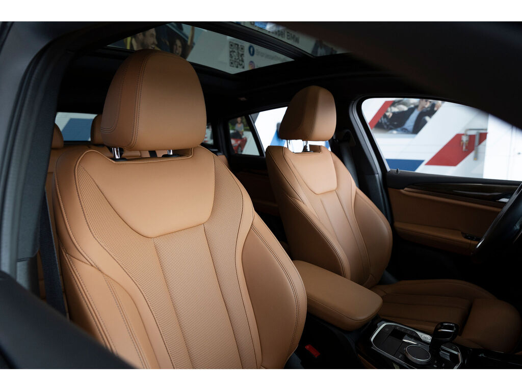 2022 BMW X4 xDrive30i, Vancouver, Cash