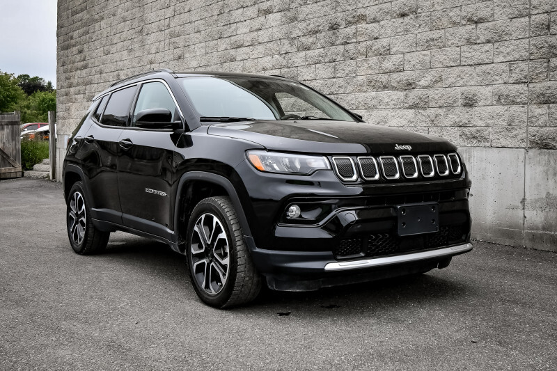 2022 Jeep Compass Limited  • SUNROOF • HEATED LEATHER • LANE KEEP