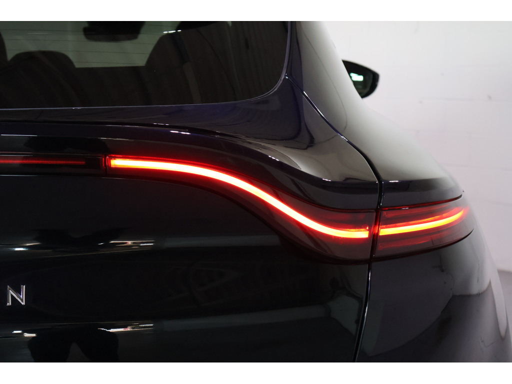 2021 Aston Martin DBX AWD, Toronto, Cash
