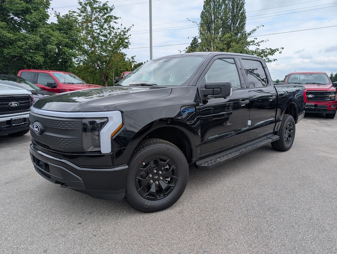 2025 Ford F-150 Lightning XLT - Spray-in Bed Liner, Floor Liners
