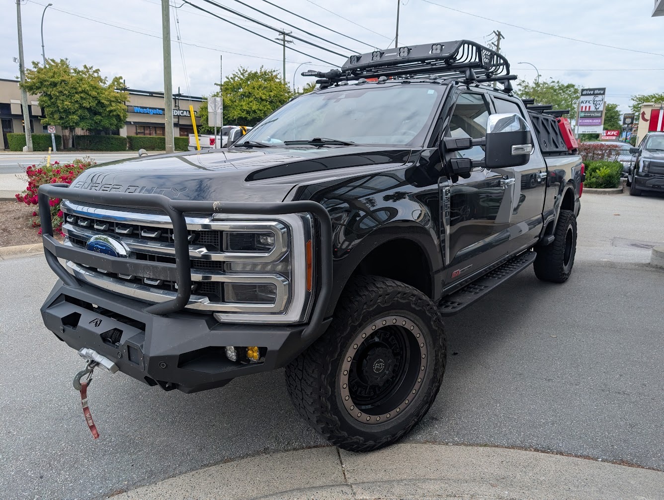 2023 Ford F-350 SUPER DUTY Platinum Tremor - Off-Roader's Dream F-350!