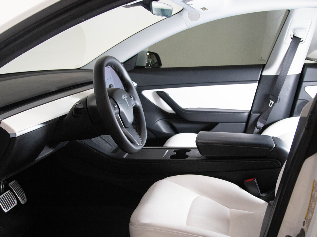 2021 Tesla Model 3 Standard Range, Toronto, Cash