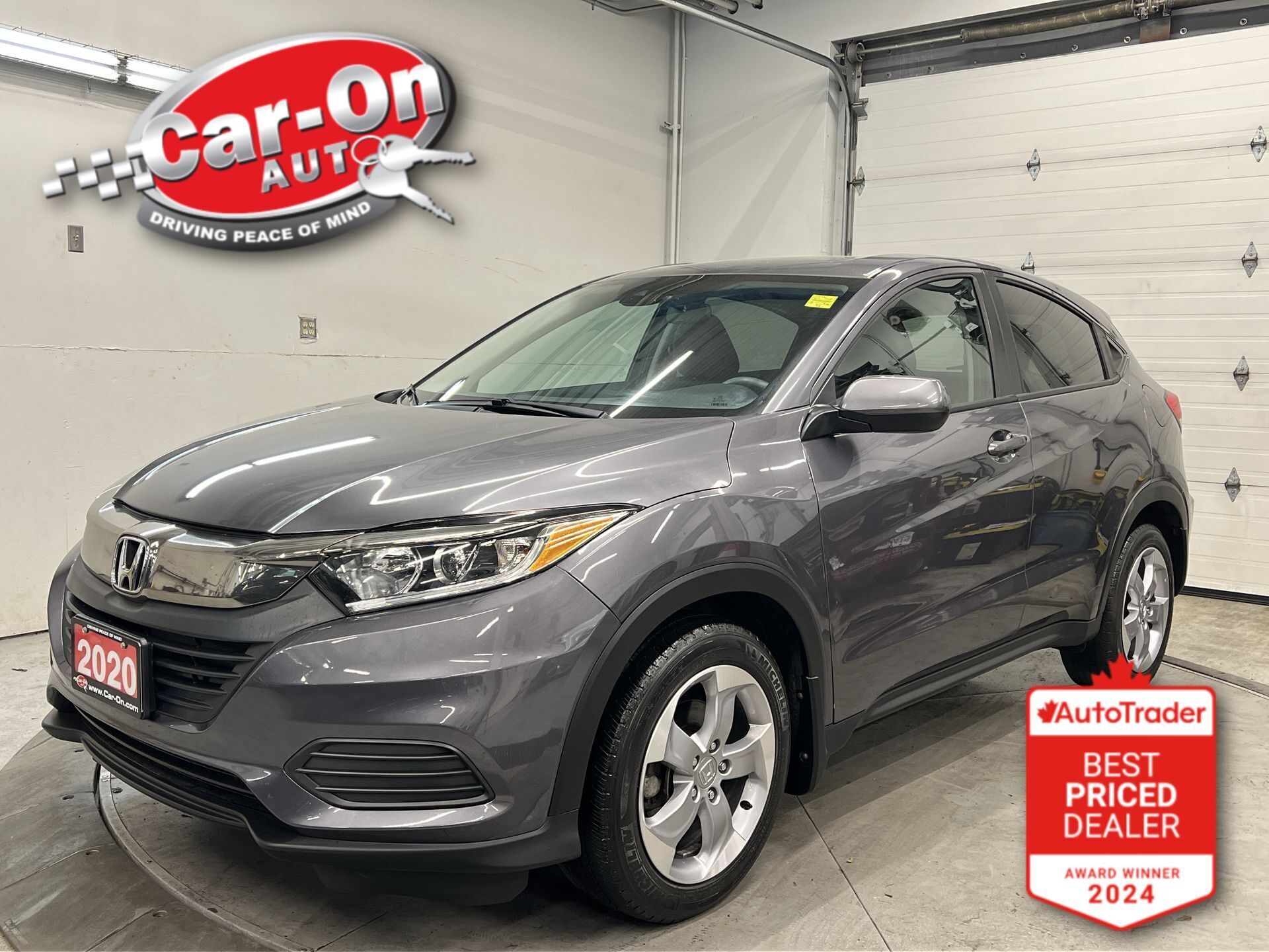 2020 Honda HR-V AWD| ONLY 35,000KMS| HTD SEATS| CARPLAY| REAR CAM