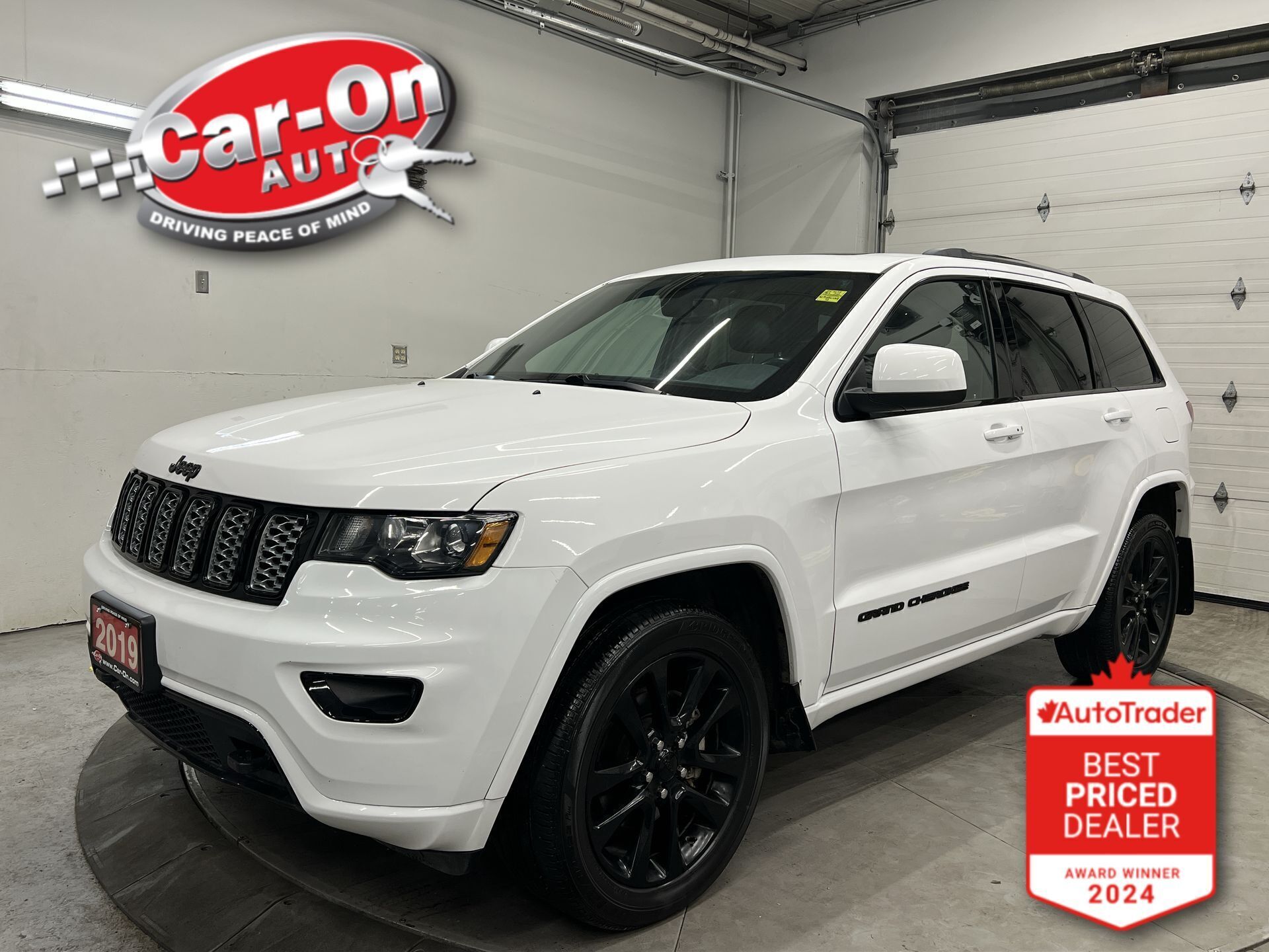 2019 Jeep Grand Cherokee ALTITUDE 4X4| LOW KMS| LEATHER| SUNROOF| CARPLAY