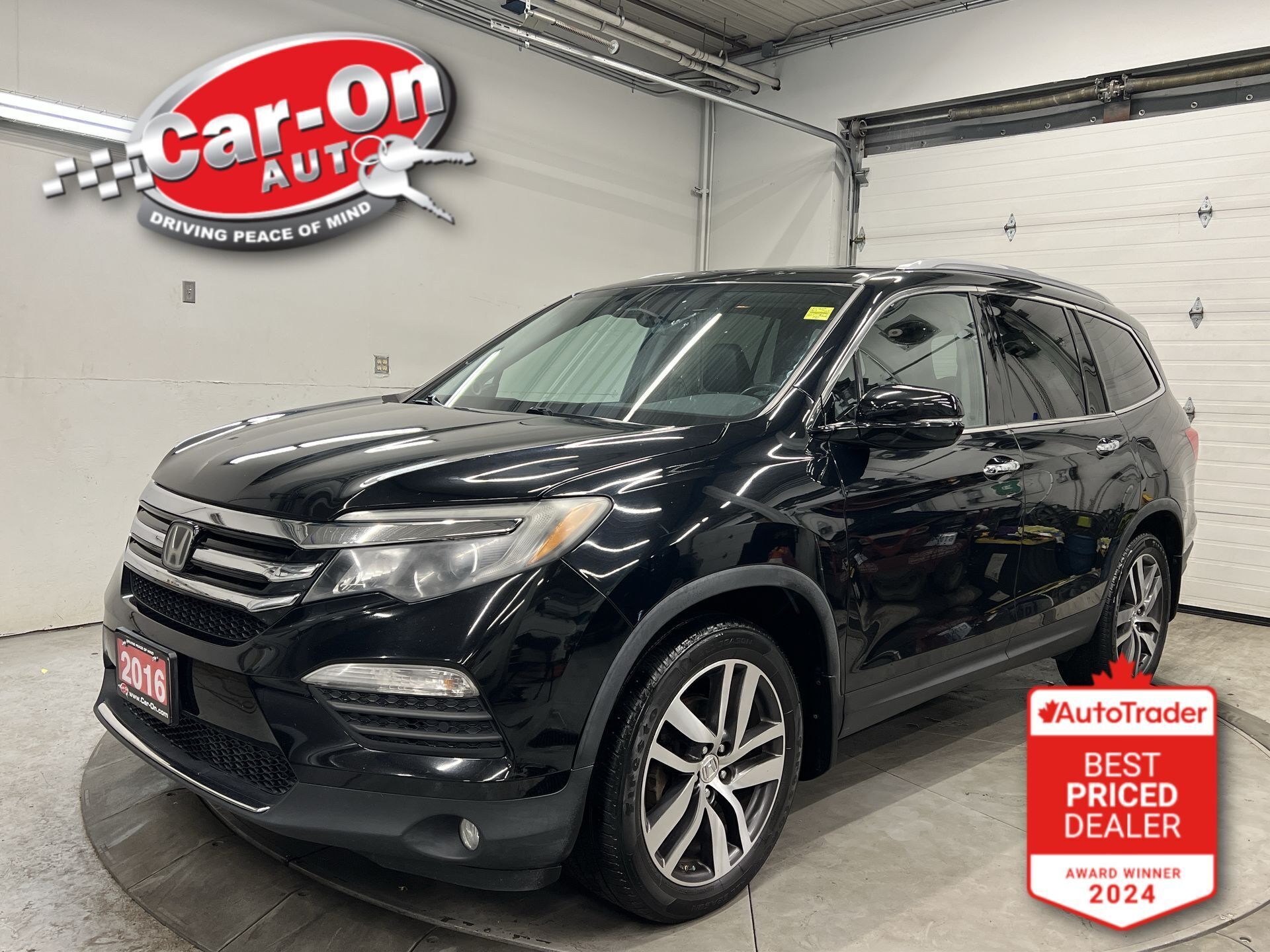 2016 Honda Pilot TOURING AWD| 6-PASS| COOLED LEATHER| SUNROOF| NAV