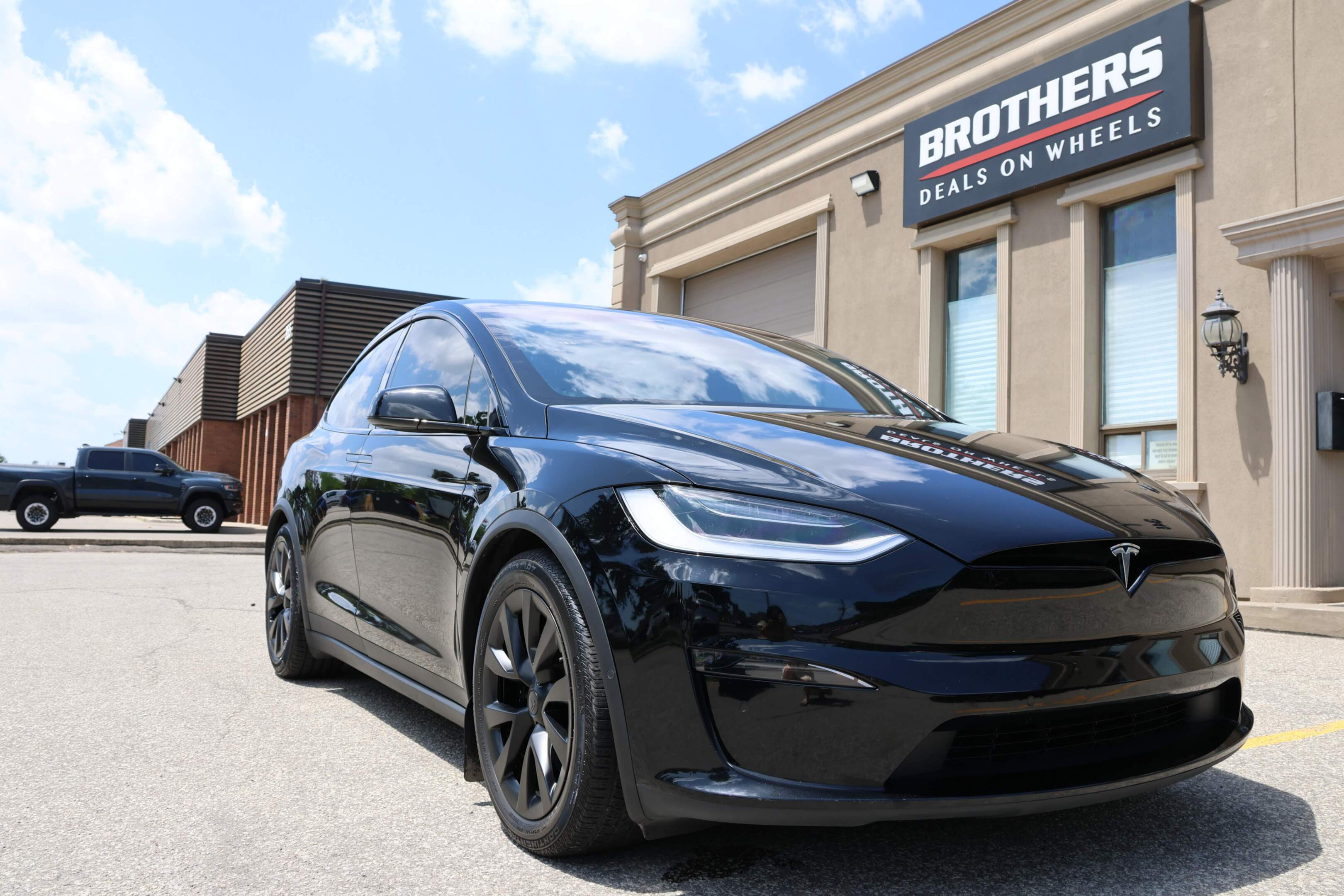 2023 Tesla Model X AWD|6 Passenger|No  Accidents