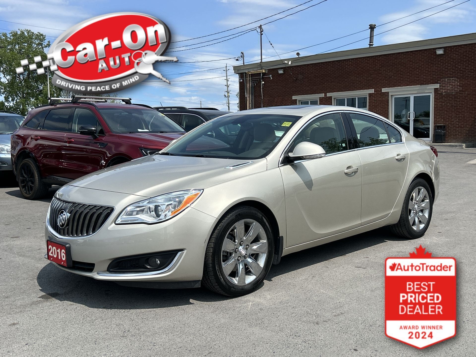 2016 Buick Regal PREMIUM AWD| ONLY 16,000KMS| LEATHER| SUNROOF| NAV