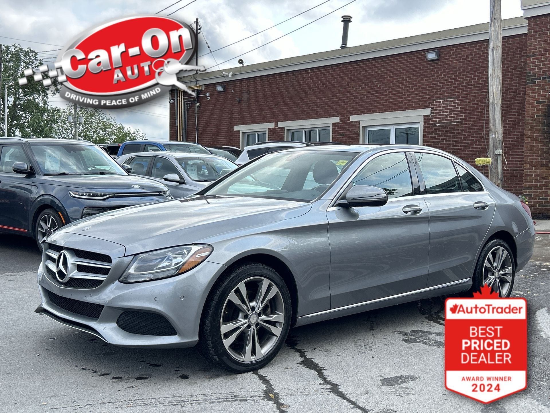2016 Mercedes-Benz C-Class PREMIUM AWD | PANO ROOF| LOW KMS!! | HTD LEATHER