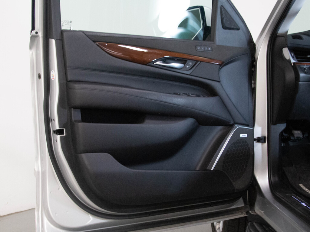 2019 Cadillac Escalade ESV Luxury, Toronto, Cash