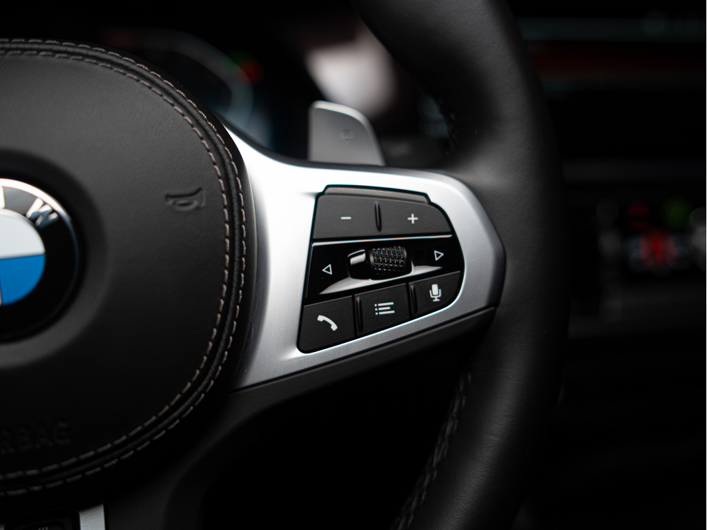 2023 BMW X6 xDrive40i, Toronto, Cash