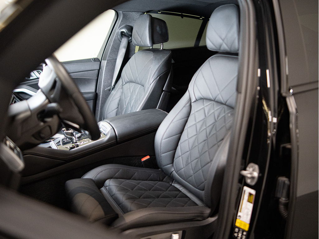 2023 BMW X6 xDrive40i, Toronto, Cash