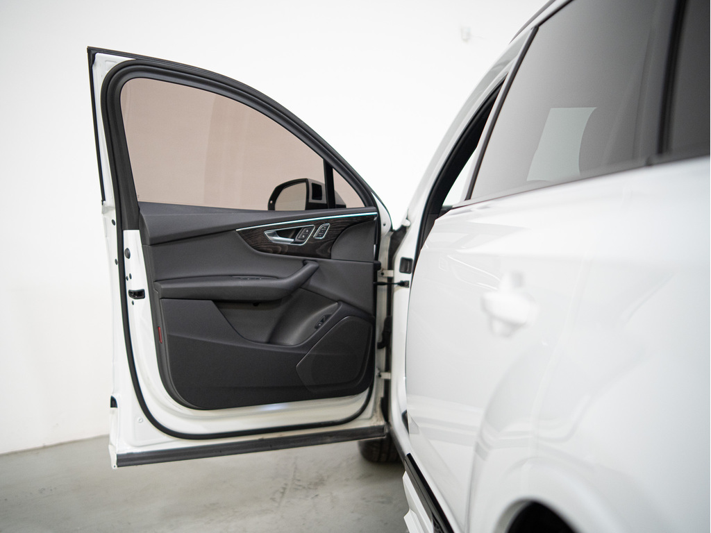 2021 Audi Q7 55 Progressiv, Toronto, Cash