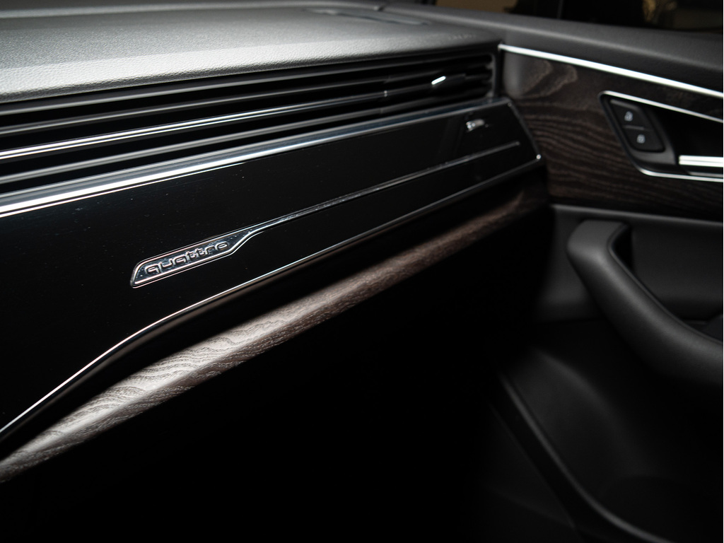 2021 Audi Q7 55 Progressiv, Toronto, Cash