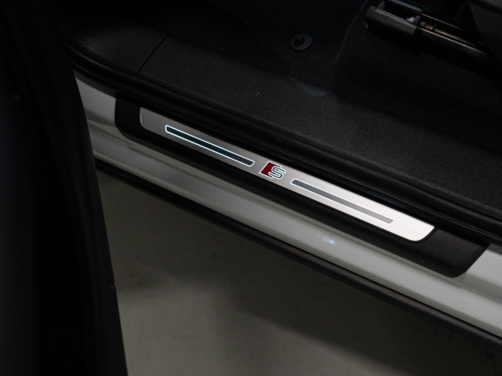 2021 Audi Q7 55 Progressiv, Toronto, Cash
