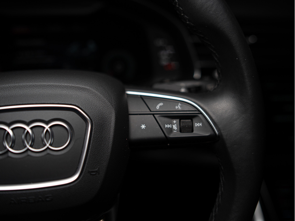 2021 Audi Q7 55 Progressiv, Toronto, Cash