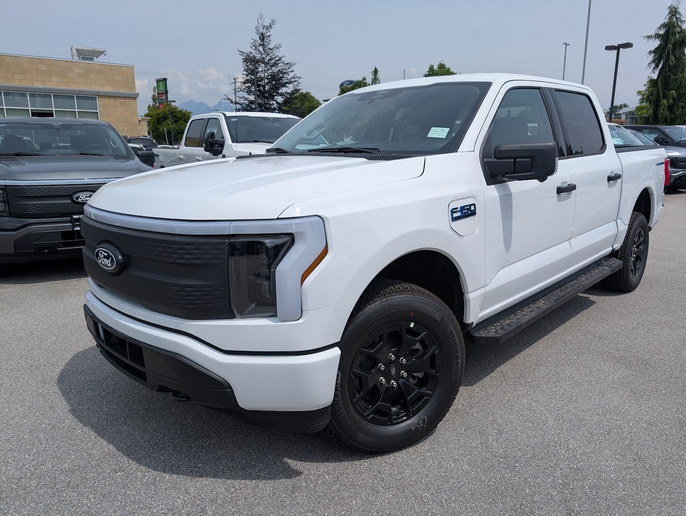 2025 Ford F-150 Lightning XLT - Spray-in Bed Liner, Floor Liners