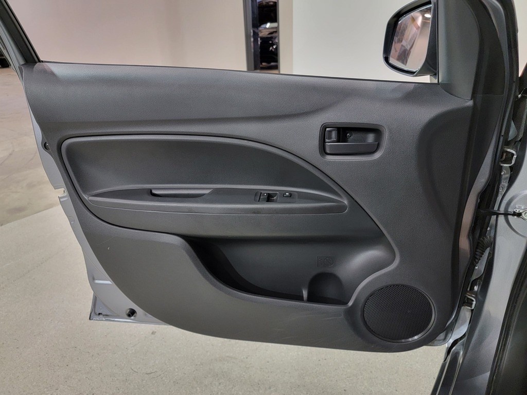 Mitsubishi Mirage 2023