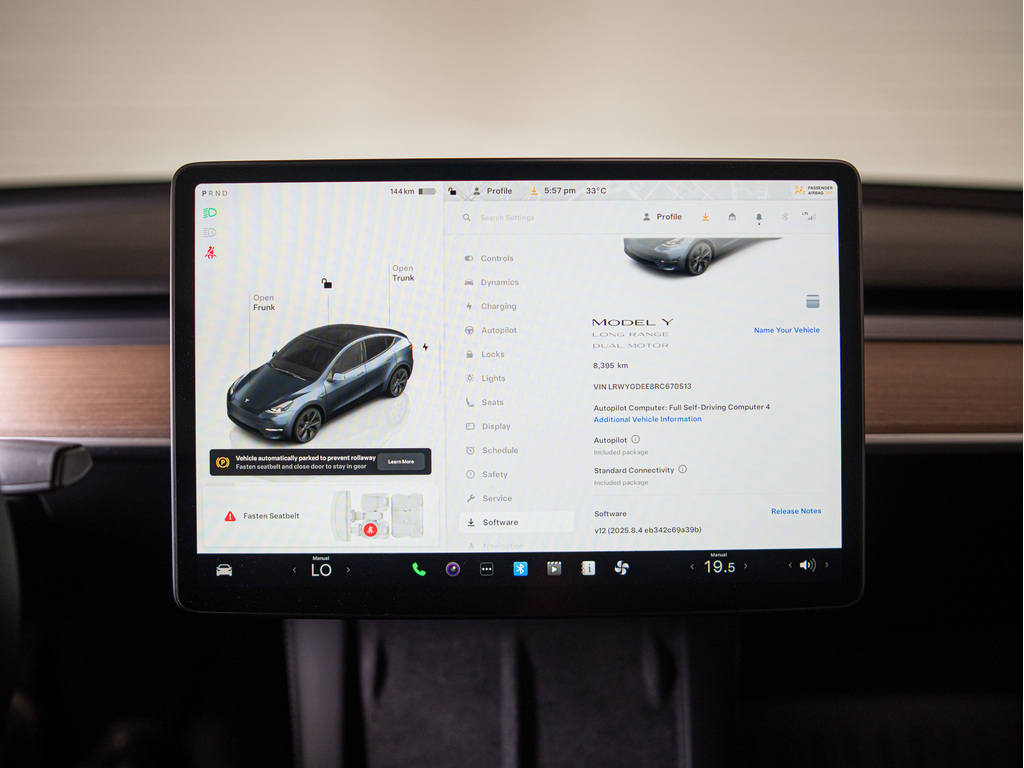 2024 Tesla Model Y Long Range, Toronto, Cash