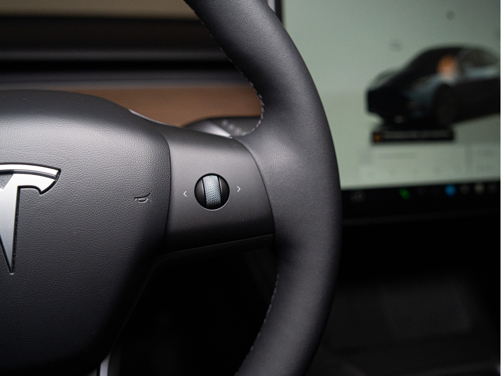2024 Tesla Model Y Long Range, Toronto, Cash