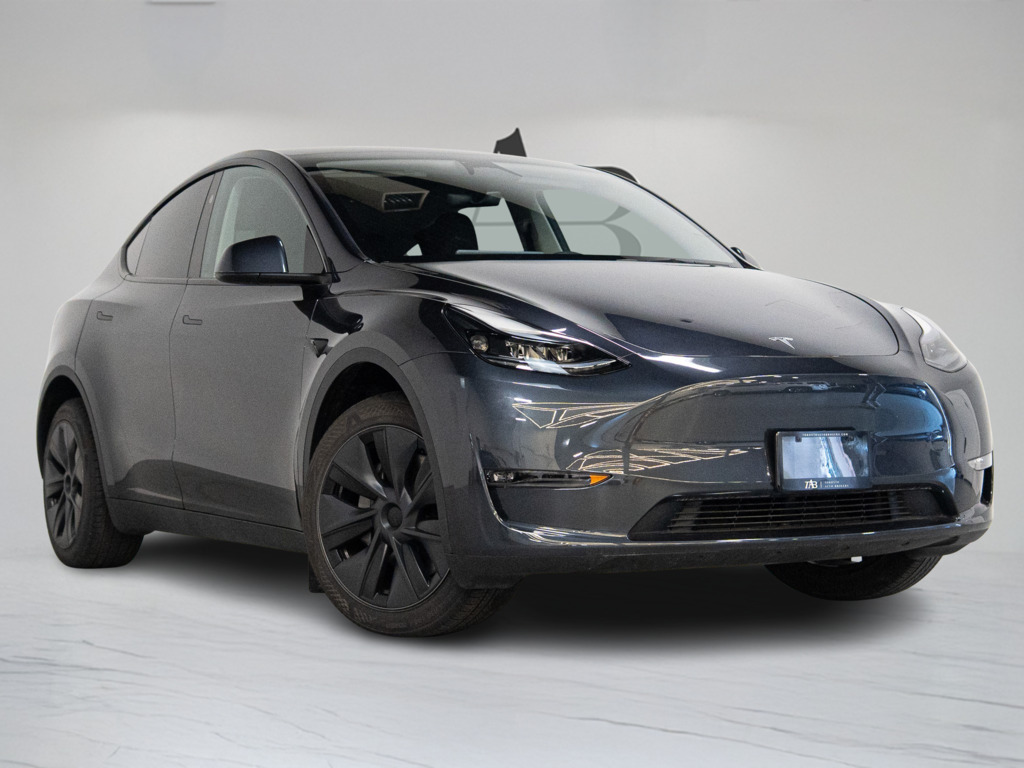 2024 Tesla Model Y Long Range, Toronto, Cash