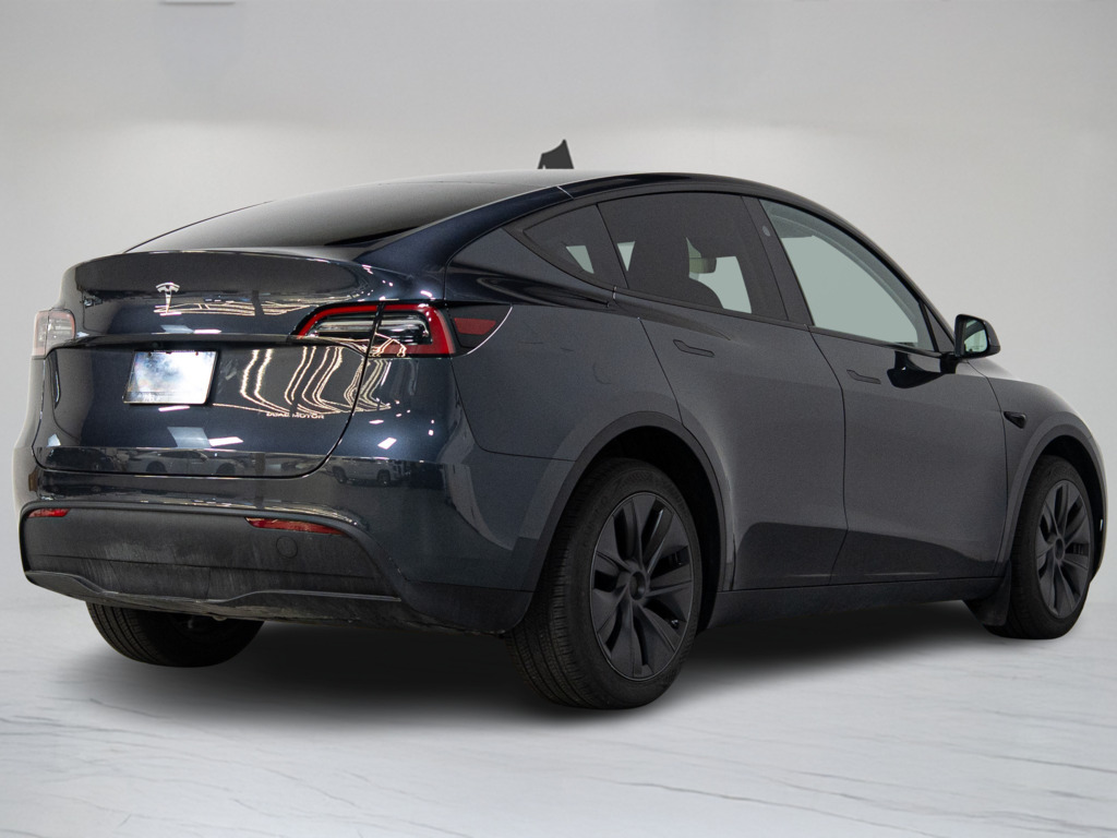 2024 Tesla Model Y Long Range, Toronto, Cash