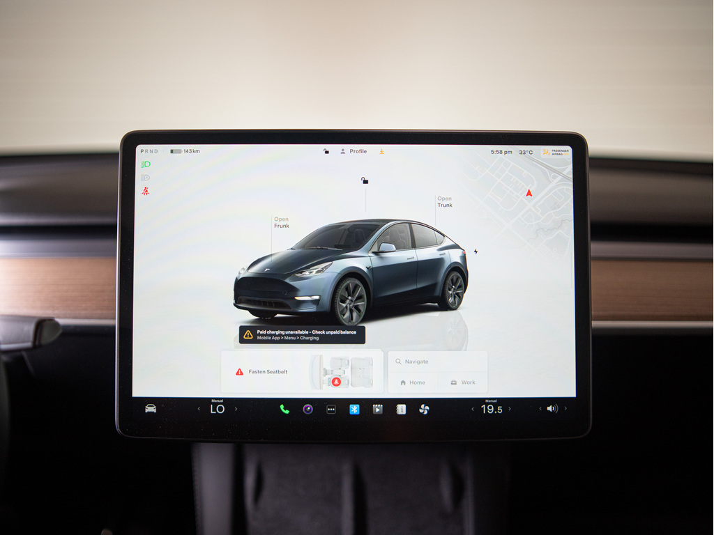 2024 Tesla Model Y Long Range, Toronto, Cash
