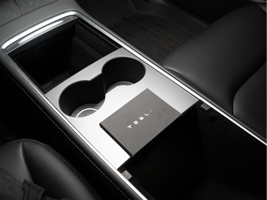 2024 Tesla Model Y Long Range, Toronto, Cash
