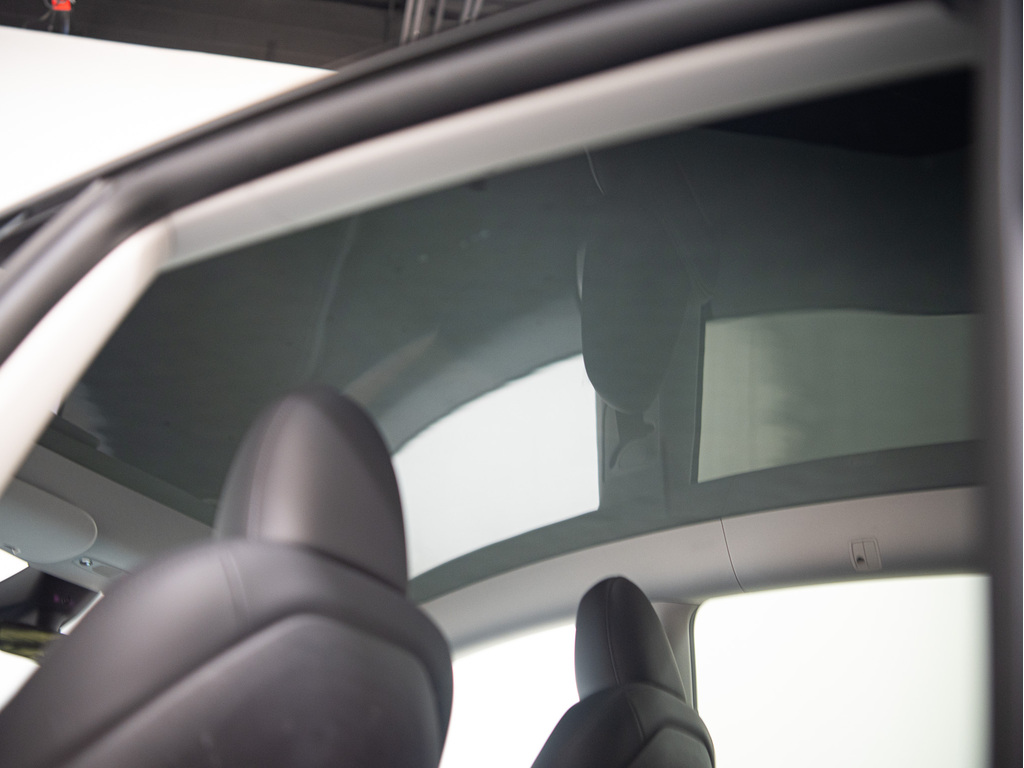 2024 Tesla Model Y Long Range, Toronto, Cash
