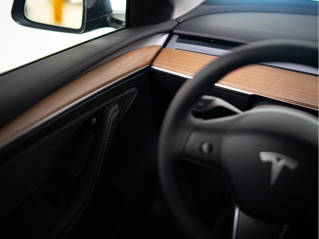 2024 Tesla Model Y Long Range, Toronto, Cash
