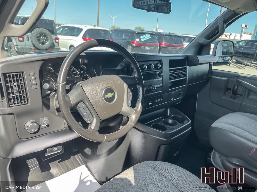 2023 Chevrolet Express 3500 Work Van, Toronto, Cash